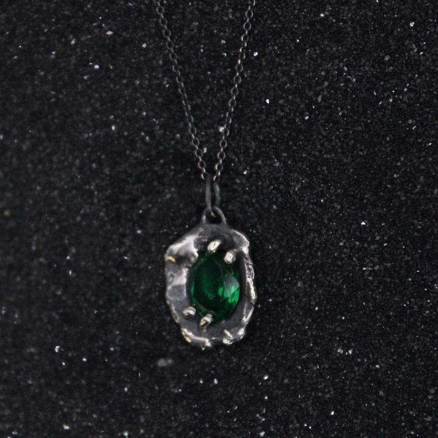 Sporos Pendant Oval
