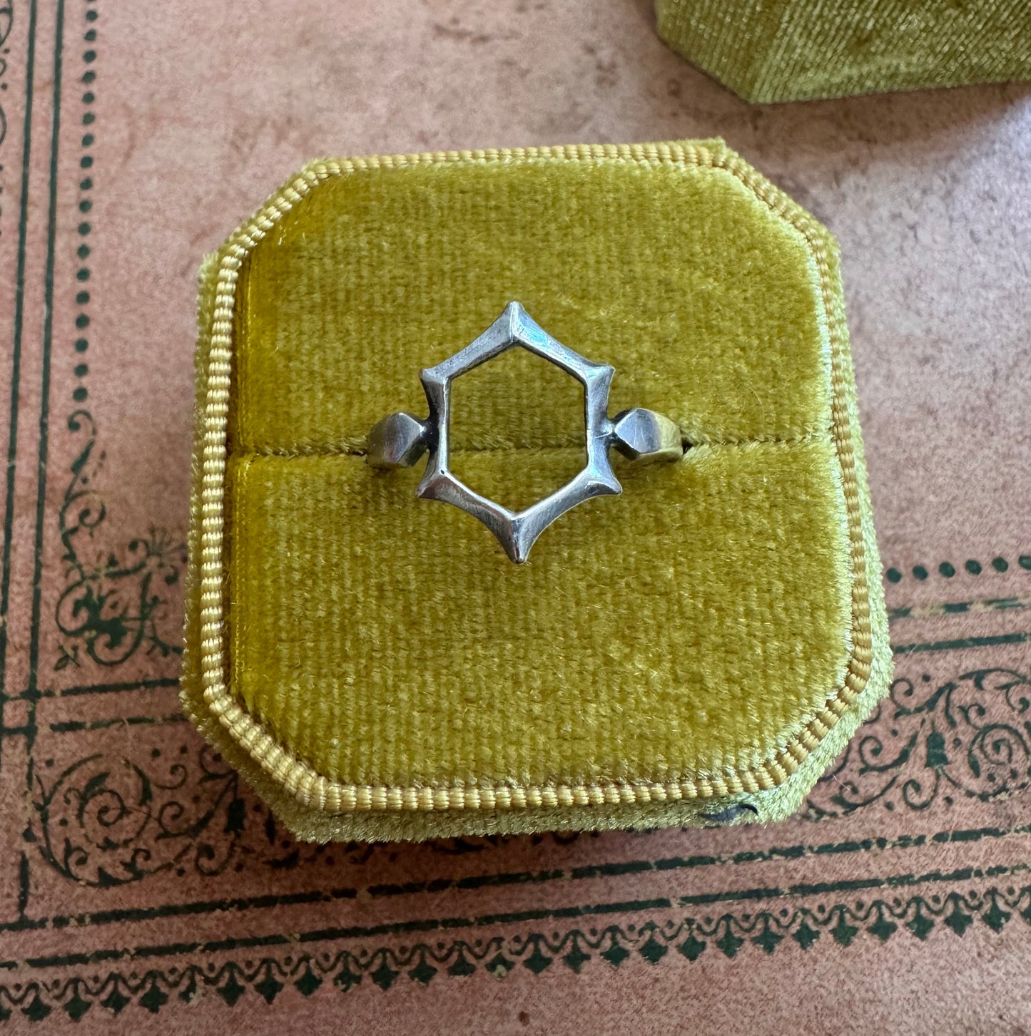 Hex Ring
