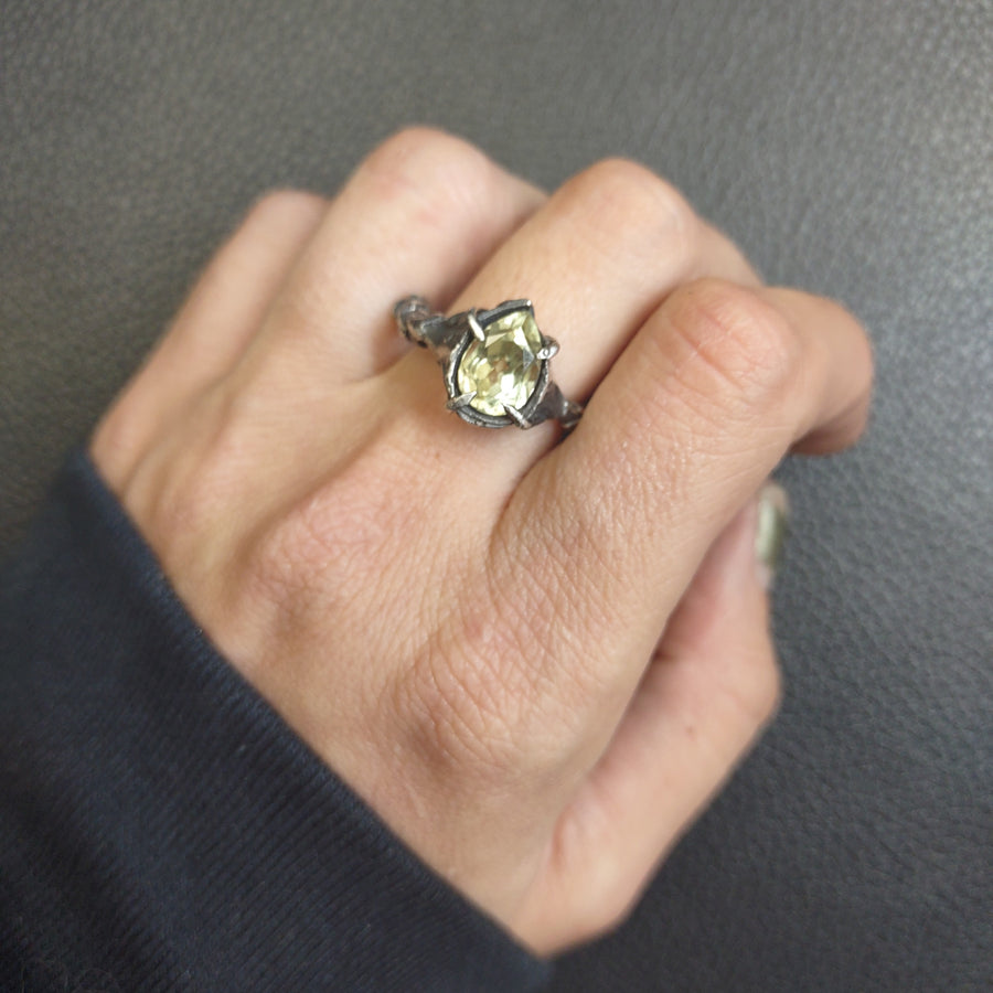 Cin ring with lemon quartz in silver size 8