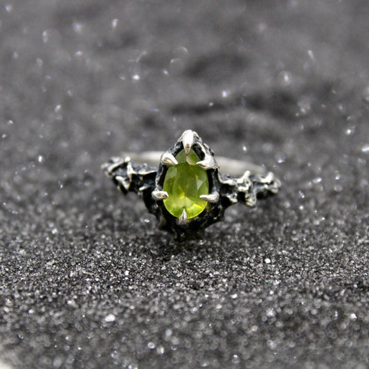 Floresco Ring Peridot