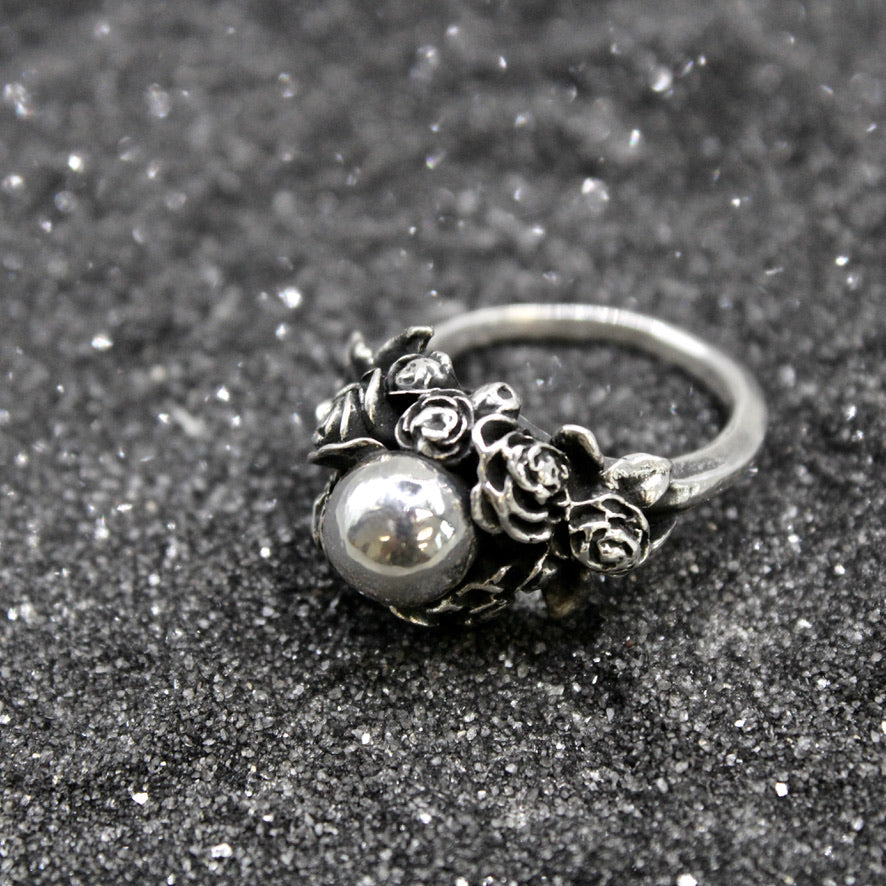 Rose Ball Ring