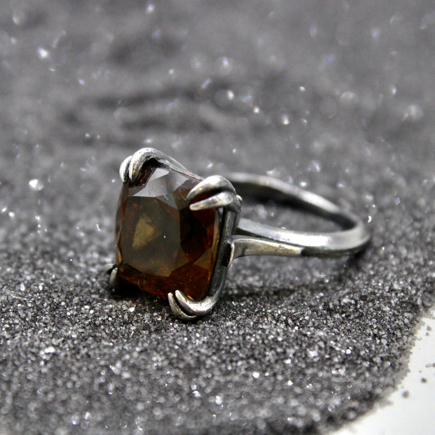 Double Claw Ring with Whiskey Quartz