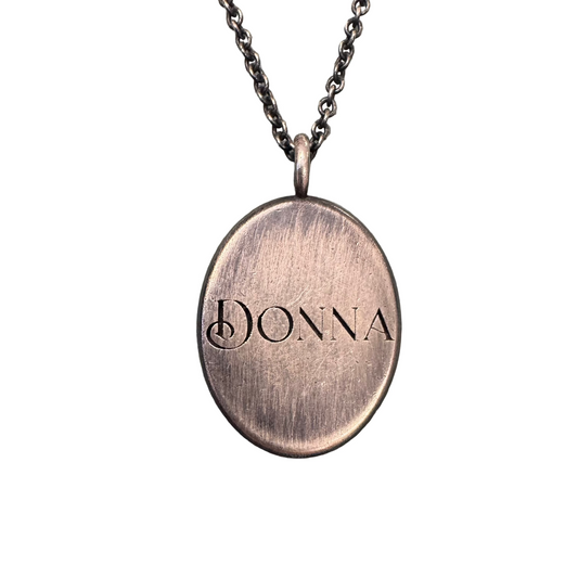 Donna pendant