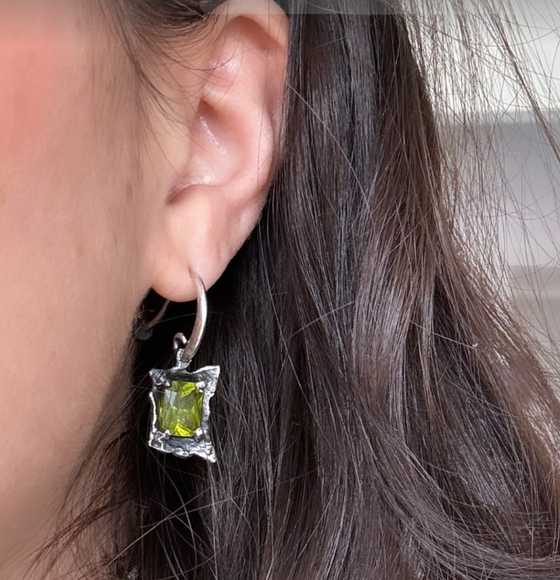 Petal Peridot Earrings