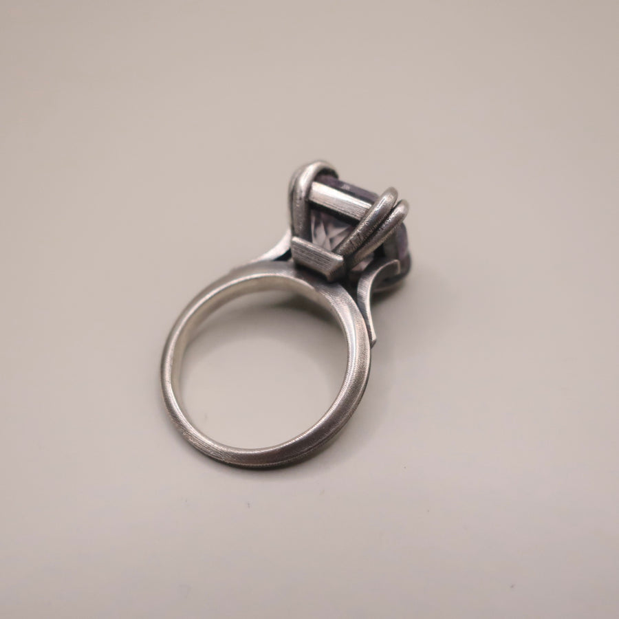 Double Claw Ring
