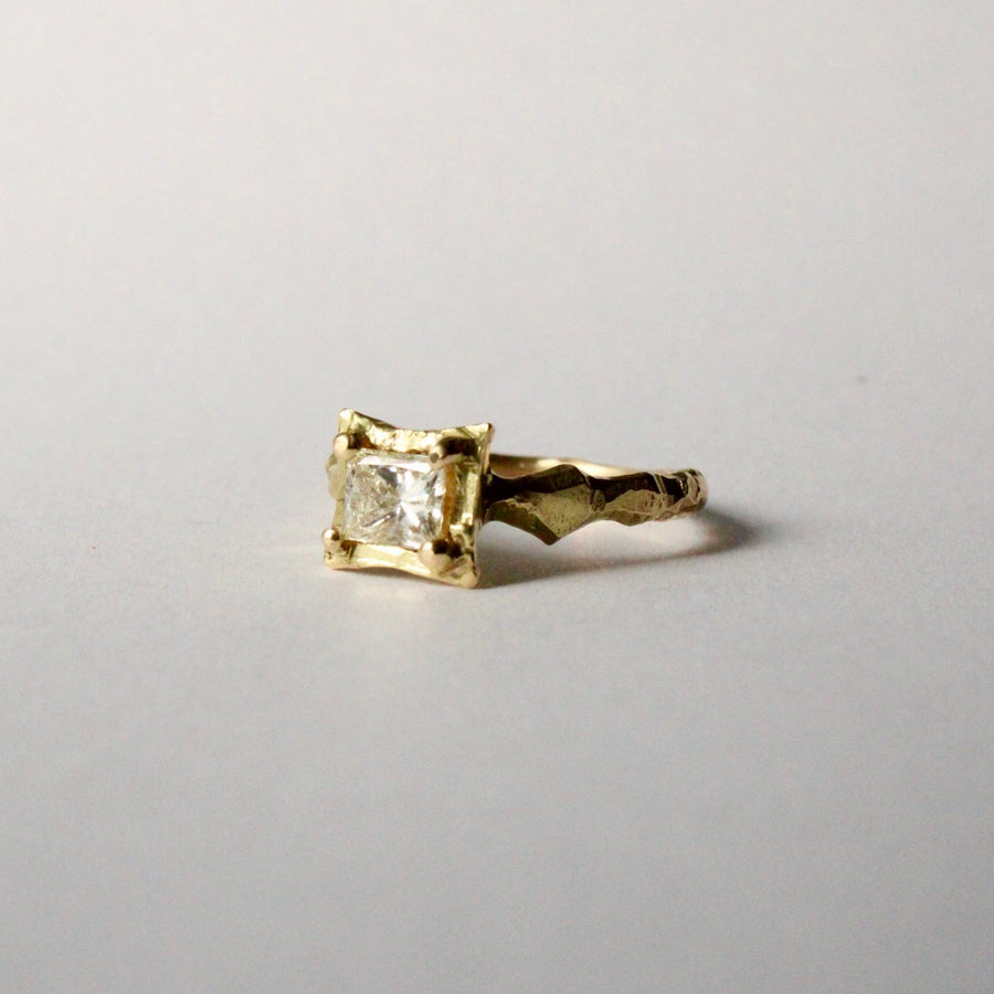 Princess Cut Diamond Ring in 18 Karat Yellow Gold