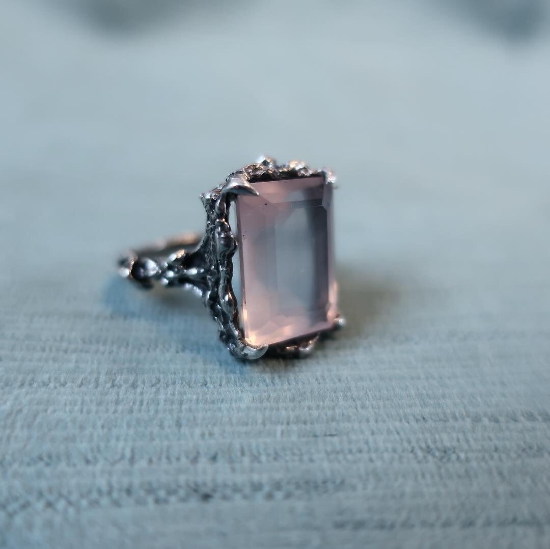 Large Cocktail Ring Rose Quartz - Mary Gallagher