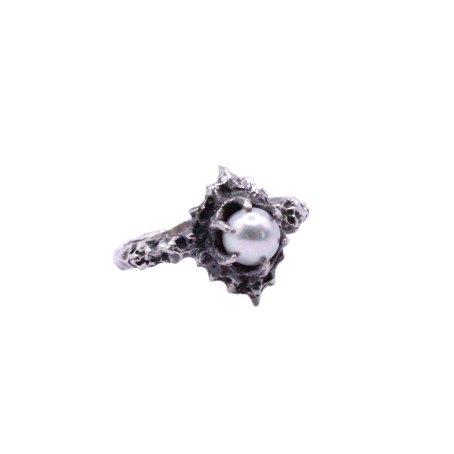 Round Pearl Floresco Ring- White Pearl